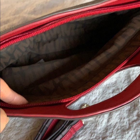 Bags - Picture 5 of 6